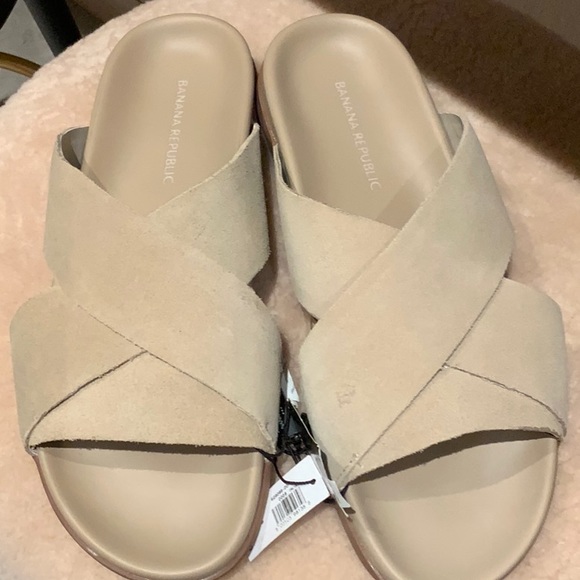 Banana Republic CROSSOVER SUEDE SANDAL - Picture 5 of 6